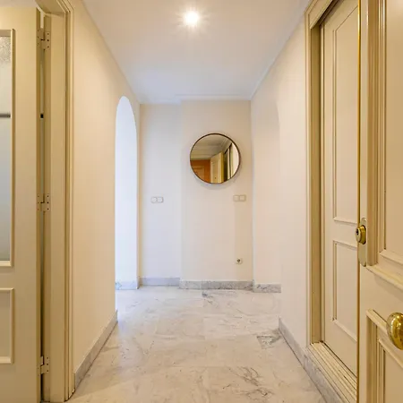 Apartment Puerto Banus, Marina Banus, 2br, 2bth, Seaviews And Parking