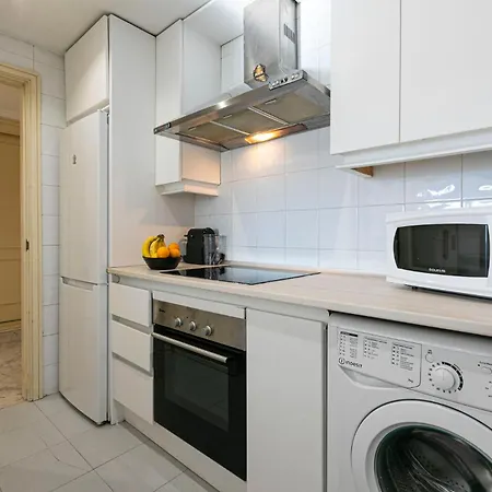 Apartment - Marina Banus, Puerto Banus, Seaview, 2br, Parking & Pool Marbella