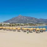 - Marina Banus, Puerto Banus, Seaview, 2br, Parking & Pool Διαμέρισμα *